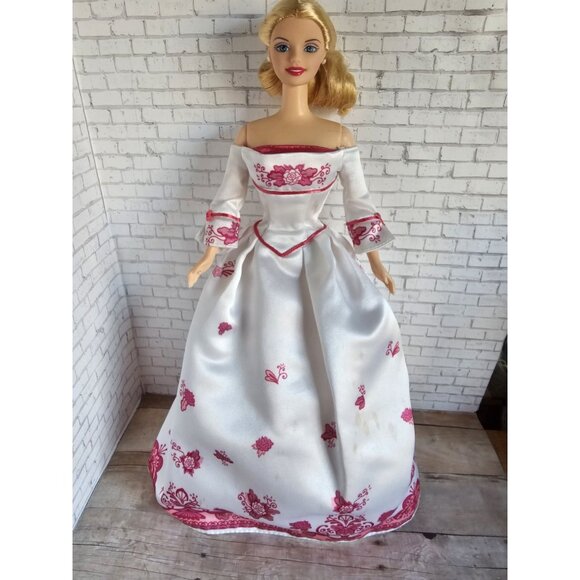 Avon Mattel 2002 Victorian Tea Blonde Hair White Pink Roses Satin Dress Doll - Picture 2 of 7